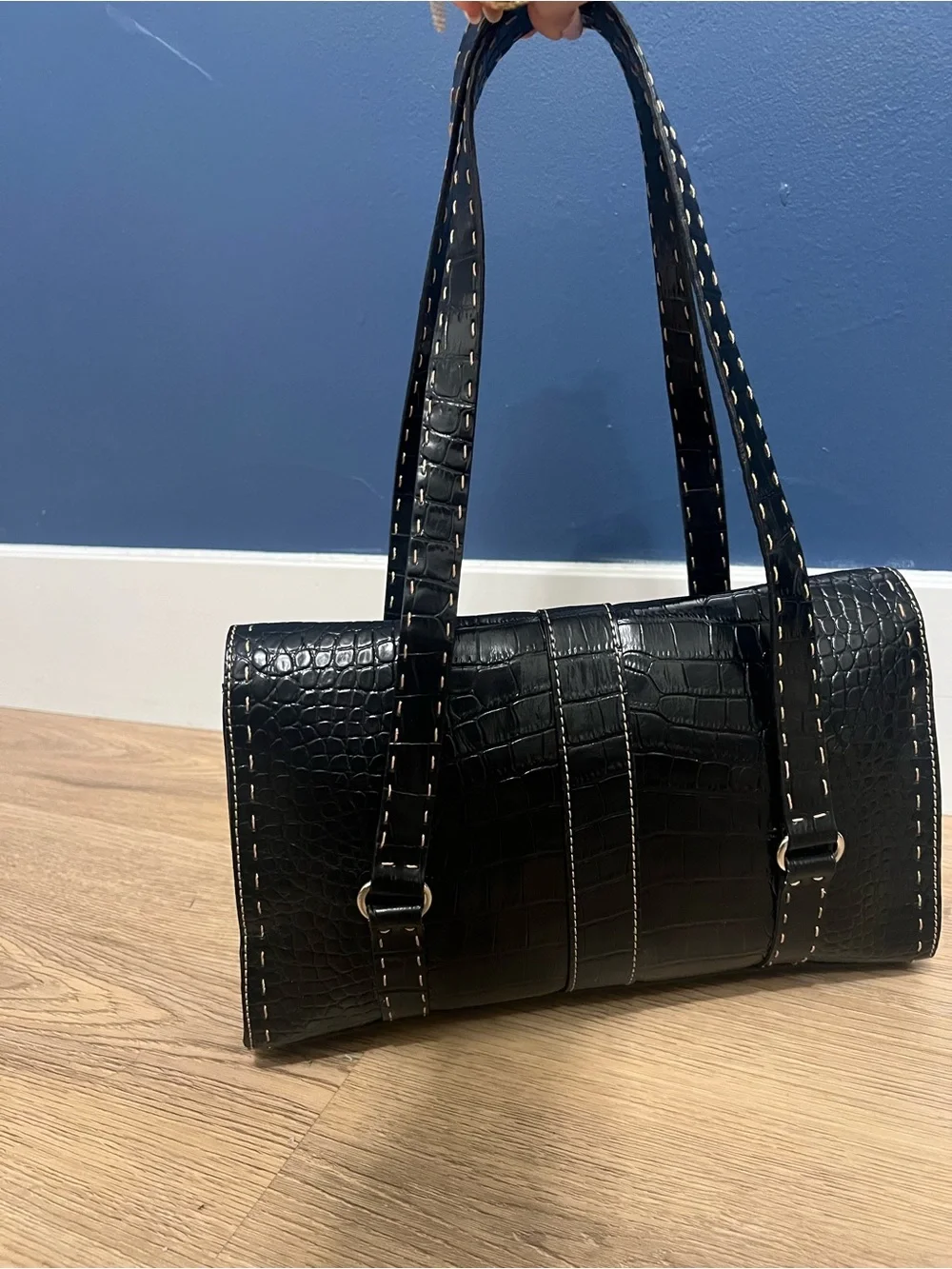 Liz Claiborne Black Croc-Embossed Shoulder Bag with Contrast Stitching
